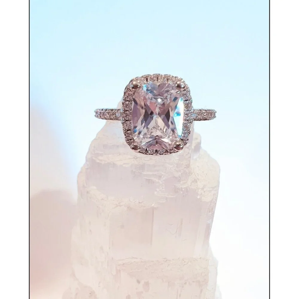 Cushion-Cut Moissanite CZ Halo Ring Size 8 Stainless Steel